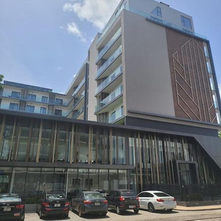Rt Properties @ The Lennox Airport Residential Accra Eksteriør billede