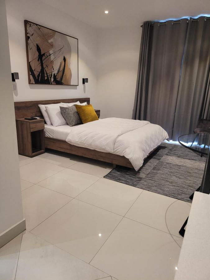 Rt Properties @ The Lennox Airport Residential Accra Eksteriør billede