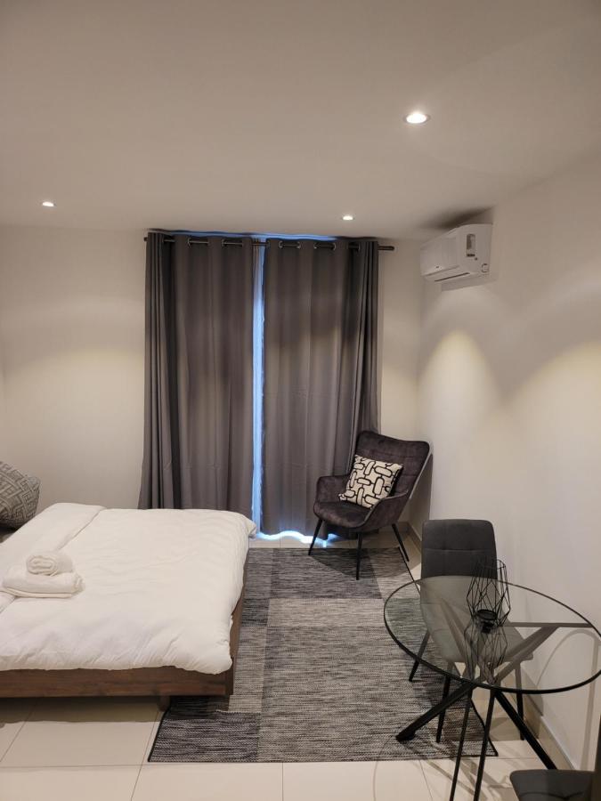 Rt Properties @ The Lennox Airport Residential Accra Eksteriør billede