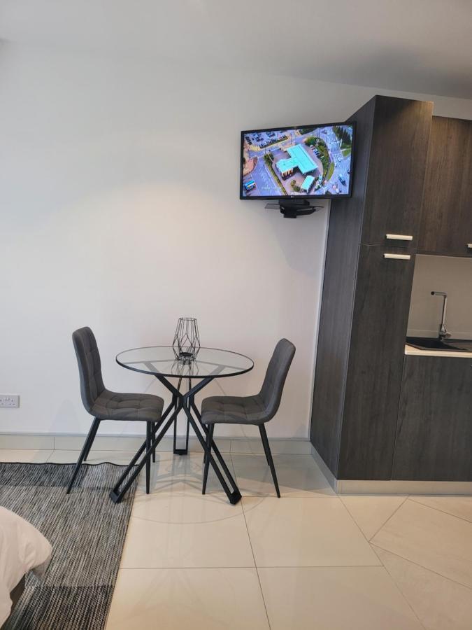 Rt Properties @ The Lennox Airport Residential Accra Eksteriør billede