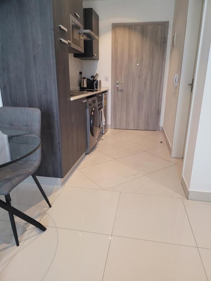 Rt Properties @ The Lennox Airport Residential Accra Eksteriør billede