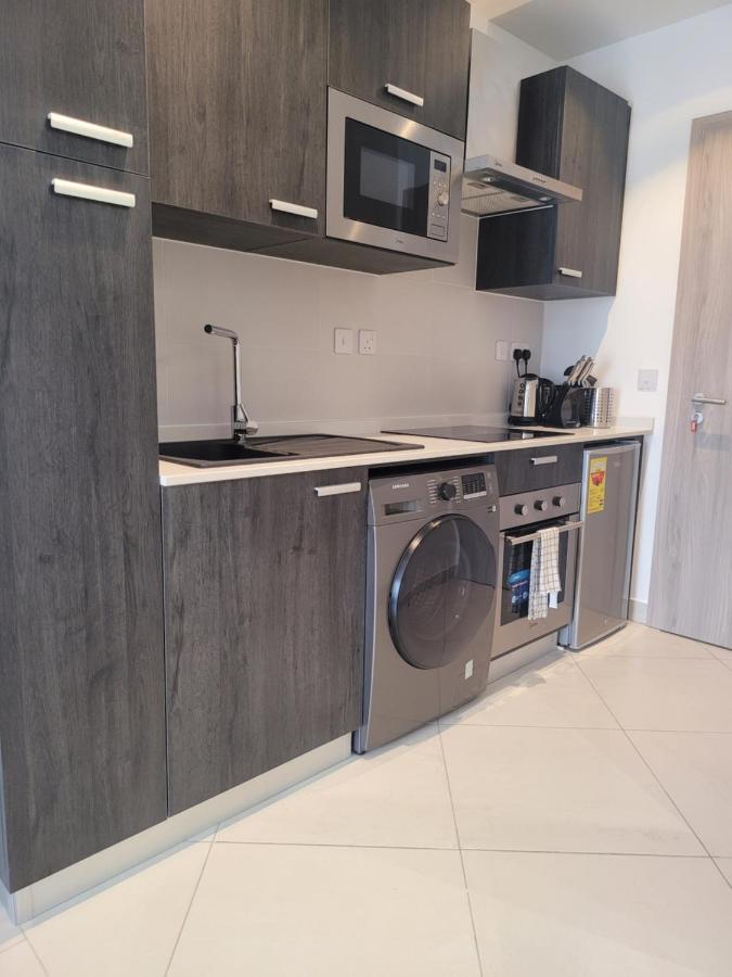 Rt Properties @ The Lennox Airport Residential Accra Eksteriør billede