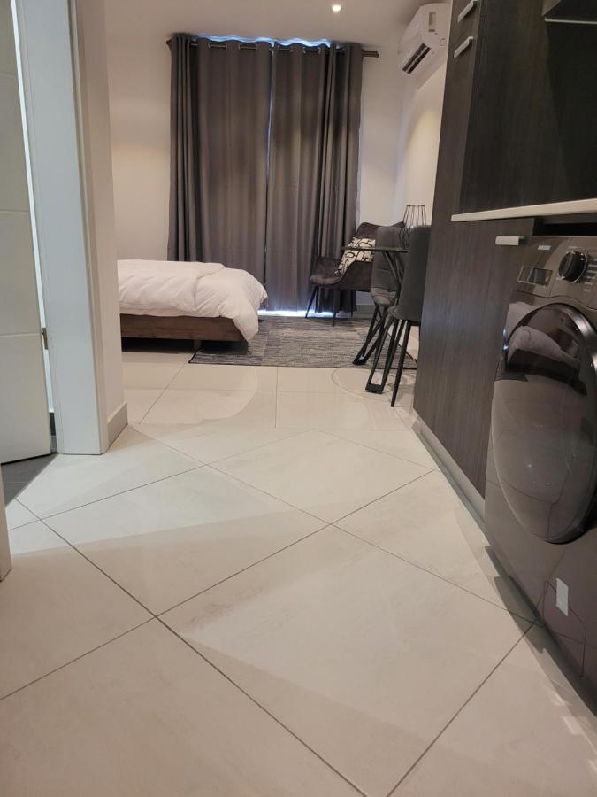 Rt Properties @ The Lennox Airport Residential Accra Eksteriør billede